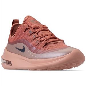 Nike Women's Air Max Axis